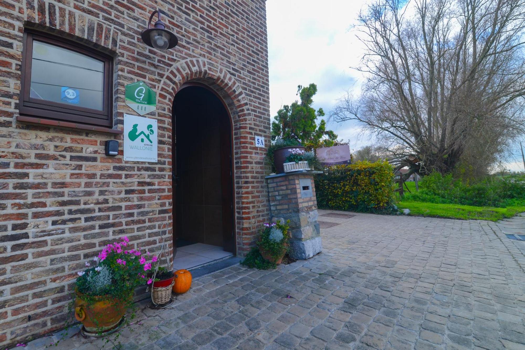 Au Detour Du Trieu Villa Estaimbourg Exteriör bild